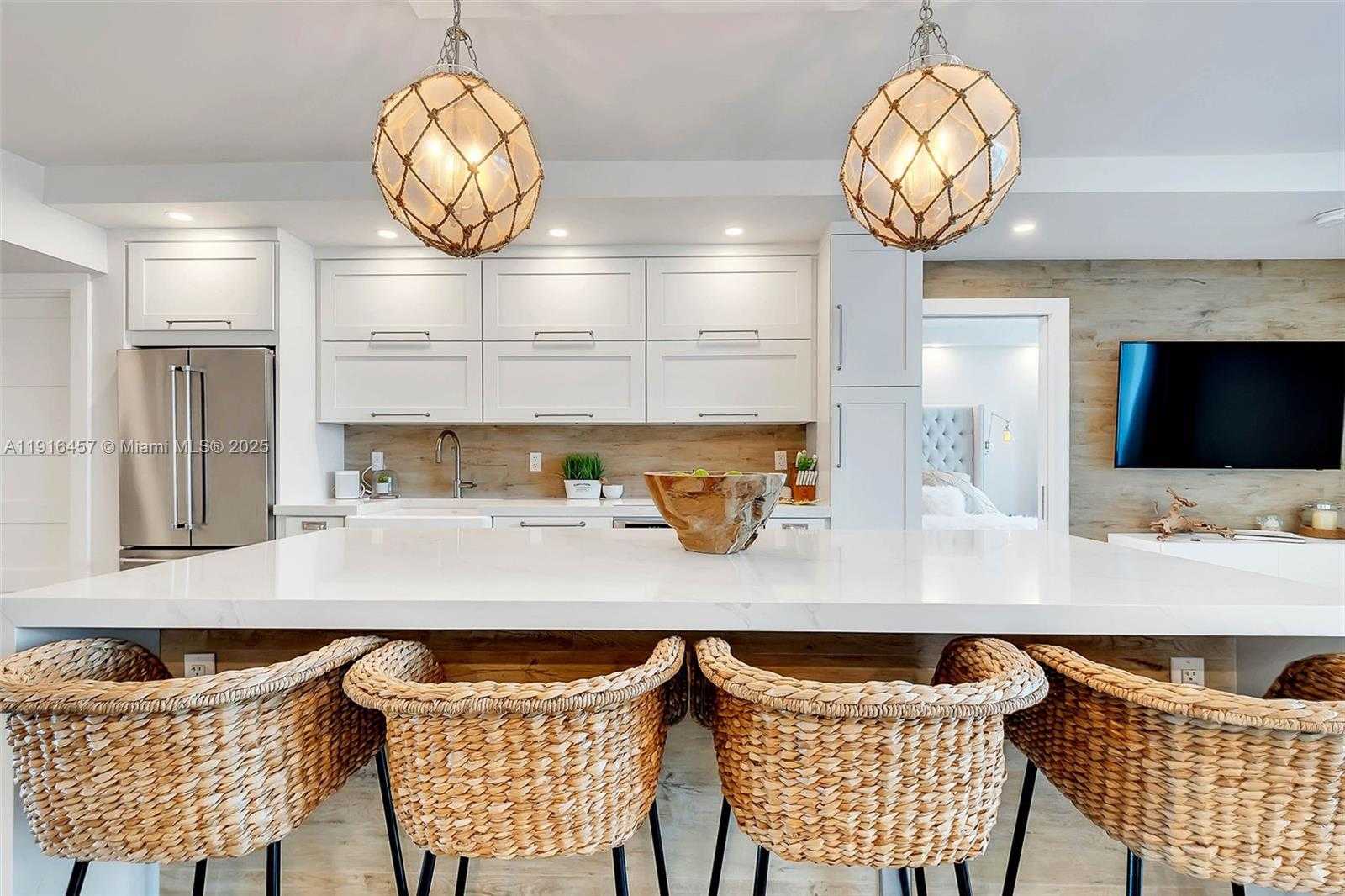 Small Image of 2301 COLLINS AVE #1533, Miami Beach Number 4