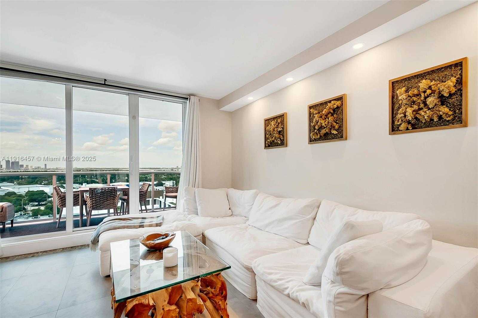 Small Image of 2301 COLLINS AVE #1533, Miami Beach Number 8