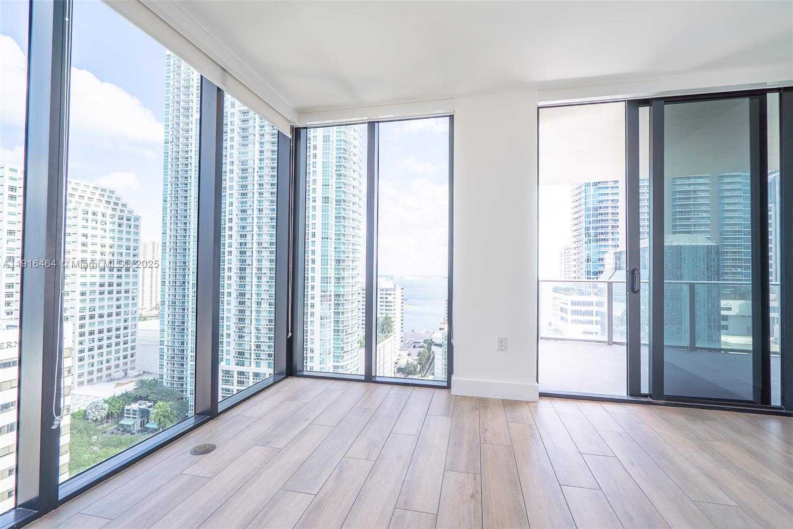 Small Image of 1010 BRICKELL AVE #2201, Miami Number 2