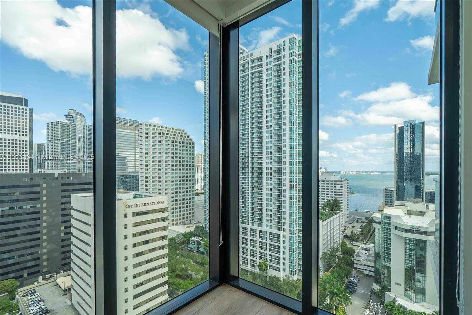 Small Image of 1010 BRICKELL AVE #2201, Miami Number 8
