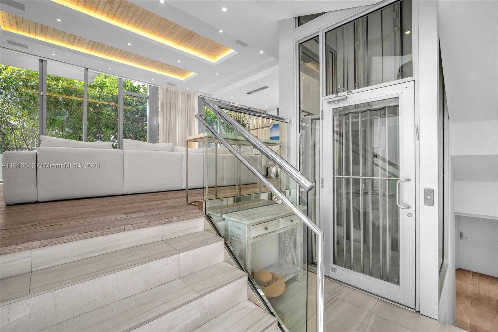 Small Image of 9501 COLLINS AVE #1, Surfside Number 13