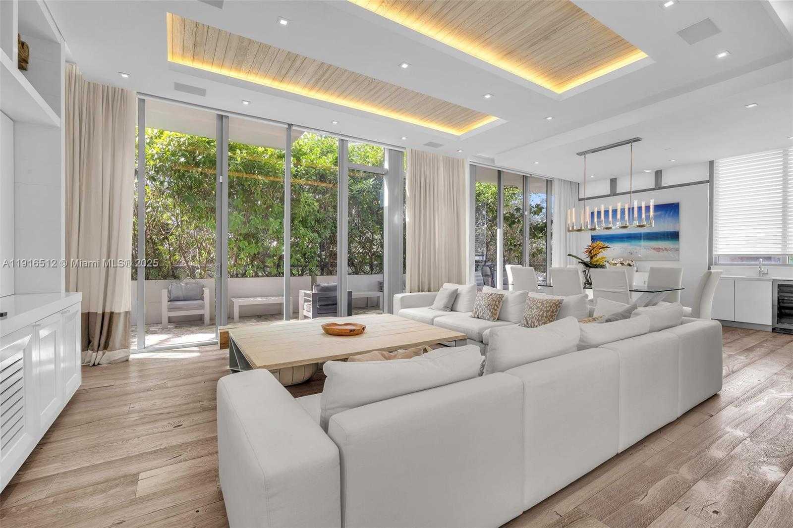 Small Image of 9501 COLLINS AVE #1, Surfside Number 14