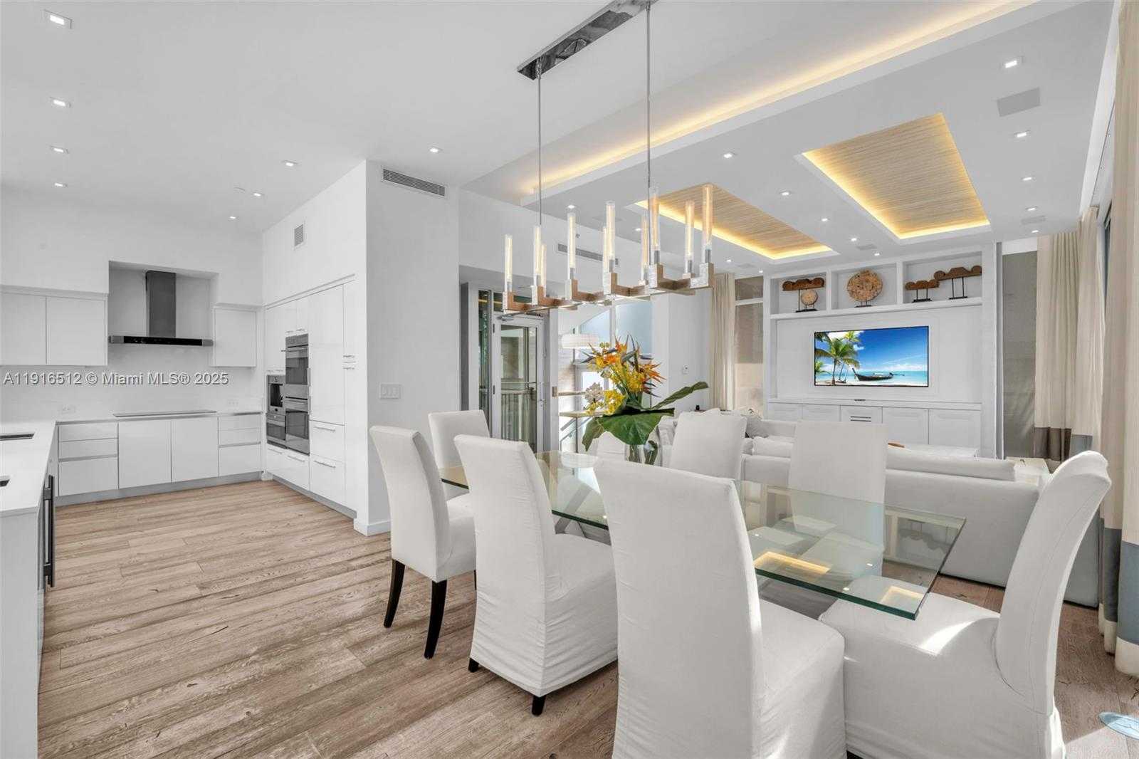 Small Image of 9501 COLLINS AVE #1, Surfside Number 18