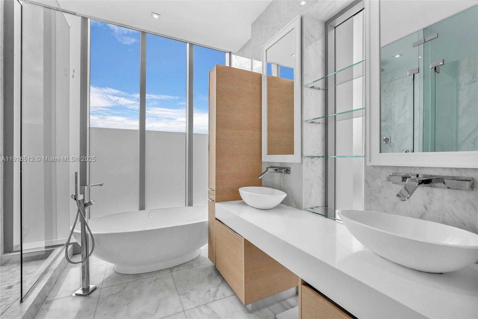 Small Image of 9501 COLLINS AVE #1, Surfside Number 36