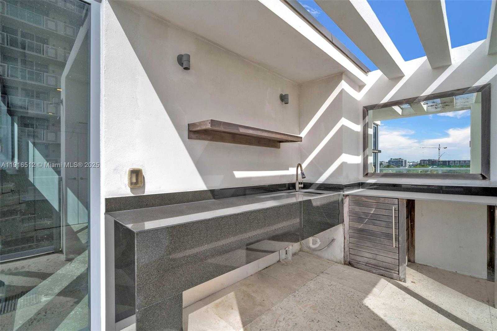 Small Image of 9501 COLLINS AVE #1, Surfside Number 43