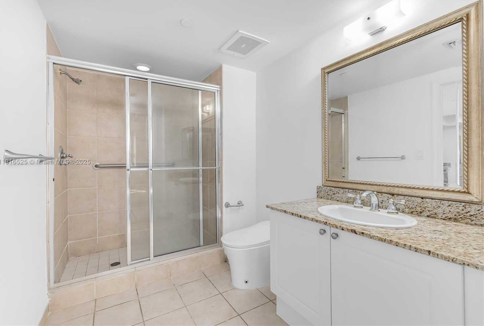 Small Image of 19501 WEST COUNTRY CLUB DR #515, Aventura Number 11