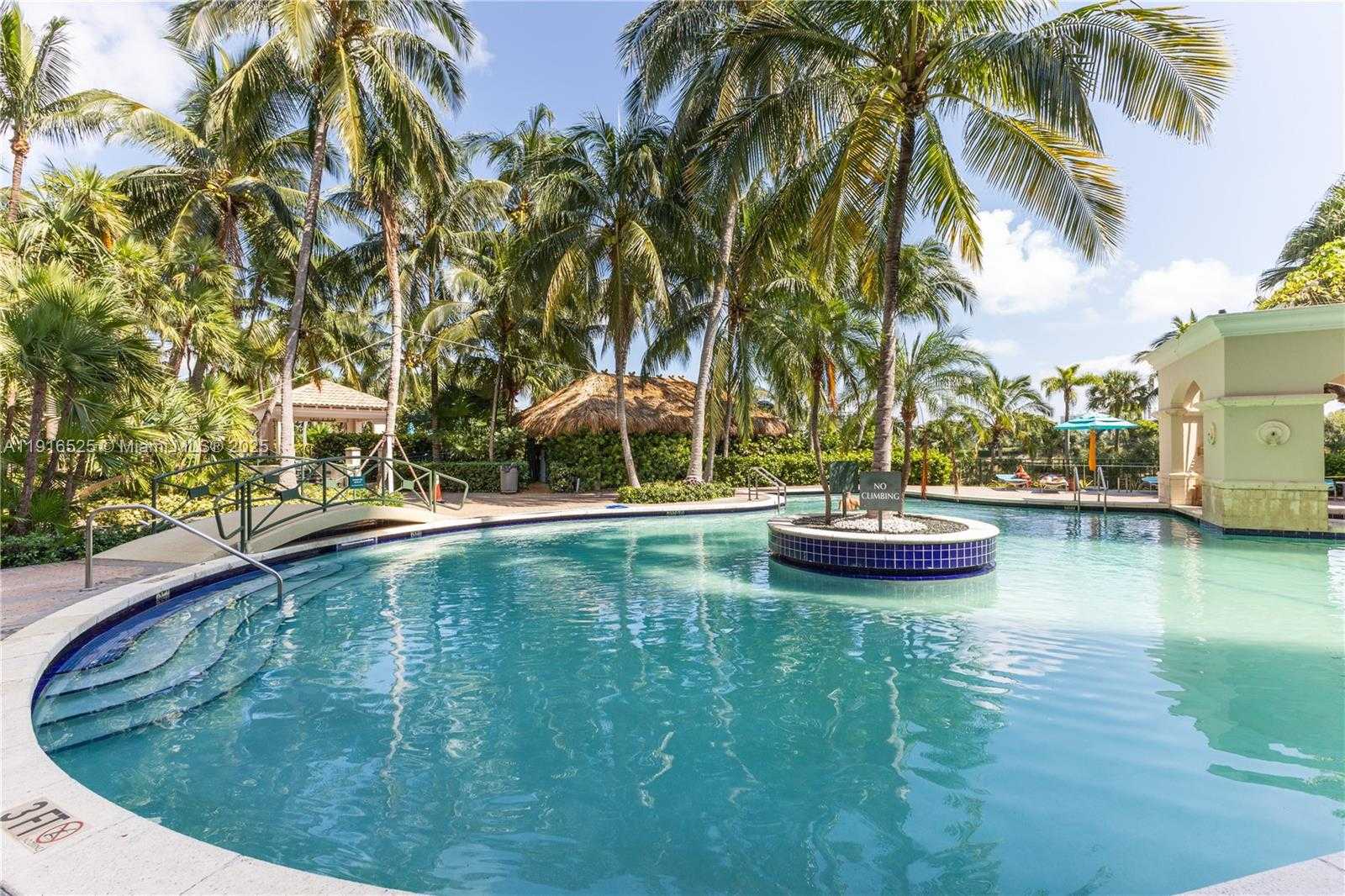 Small Image of 19501 WEST COUNTRY CLUB DR #515, Aventura Number 22