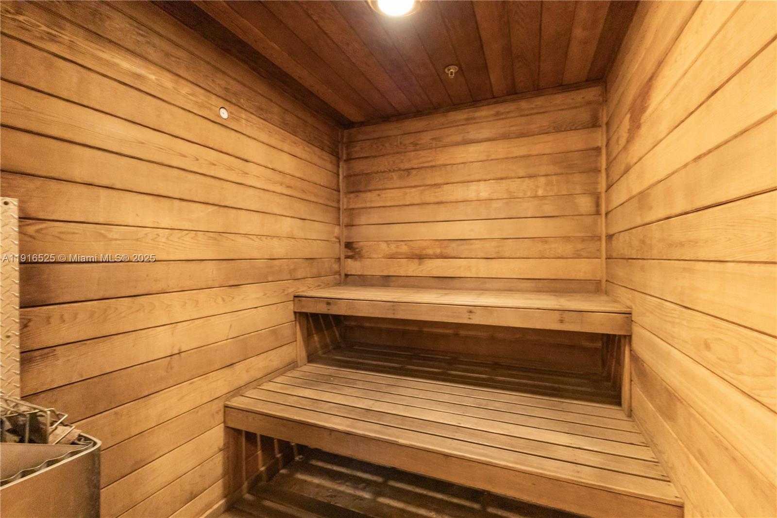 Small Image of 19501 WEST COUNTRY CLUB DR #515, Aventura Number 31