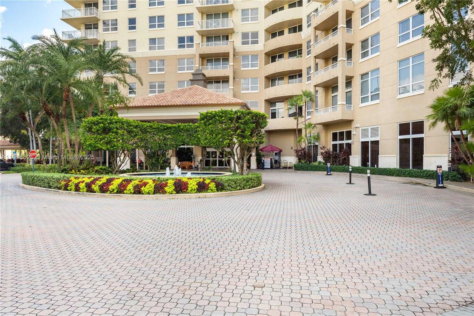 Small Image of 19501 WEST COUNTRY CLUB DR #515, Aventura Number 37