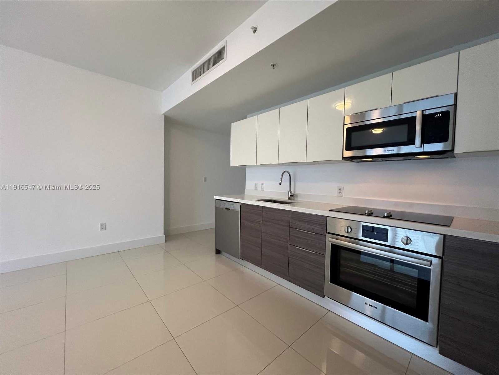 Small Image of 1010 SOUTH WEST 2ND AVE #1610, Miami Number 5