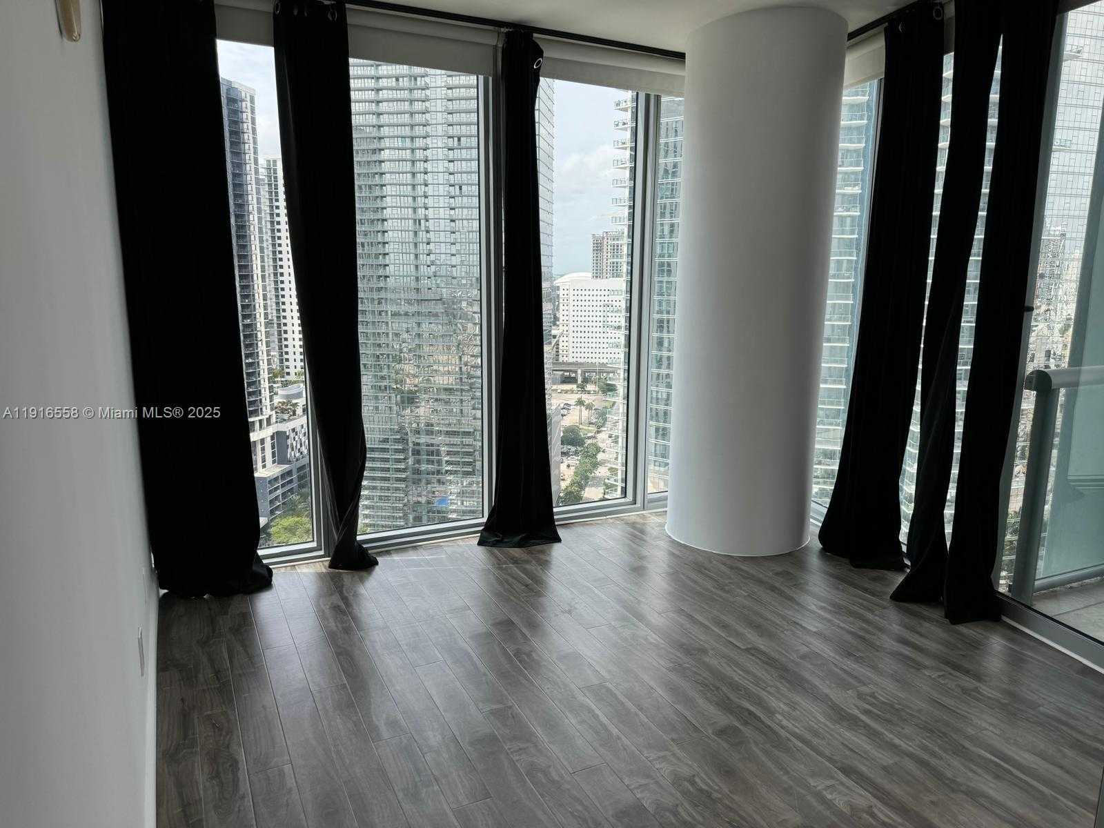 Small Image of 888 BISCAYNE BLVD #2801, Miami Number 14
