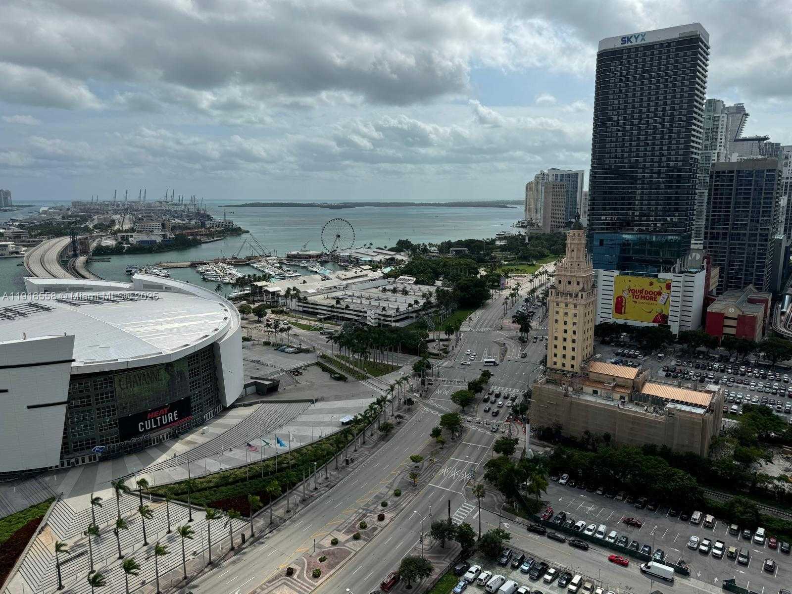 Small Image of 888 BISCAYNE BLVD #2801, Miami Number 18