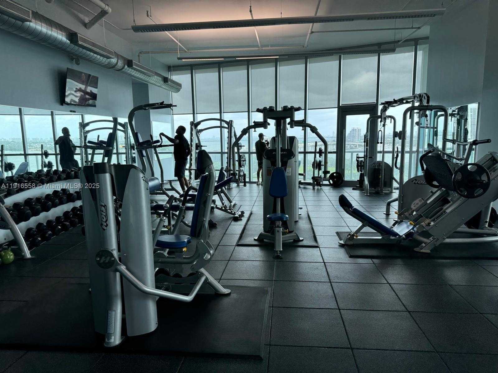 Small Image of 888 BISCAYNE BLVD #2801, Miami Number 34