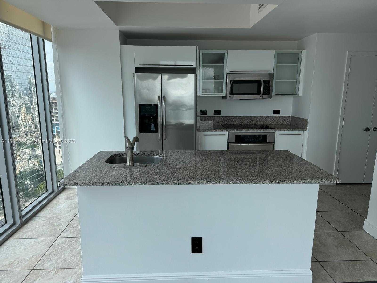 Small Image of 888 BISCAYNE BLVD #2801, Miami Number 4