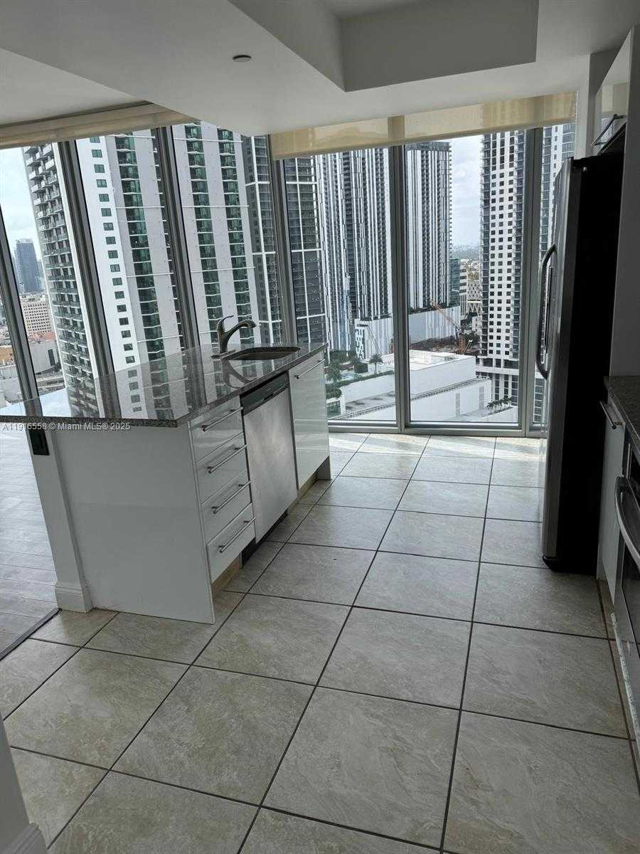 Small Image of 888 BISCAYNE BLVD #2801, Miami Number 5