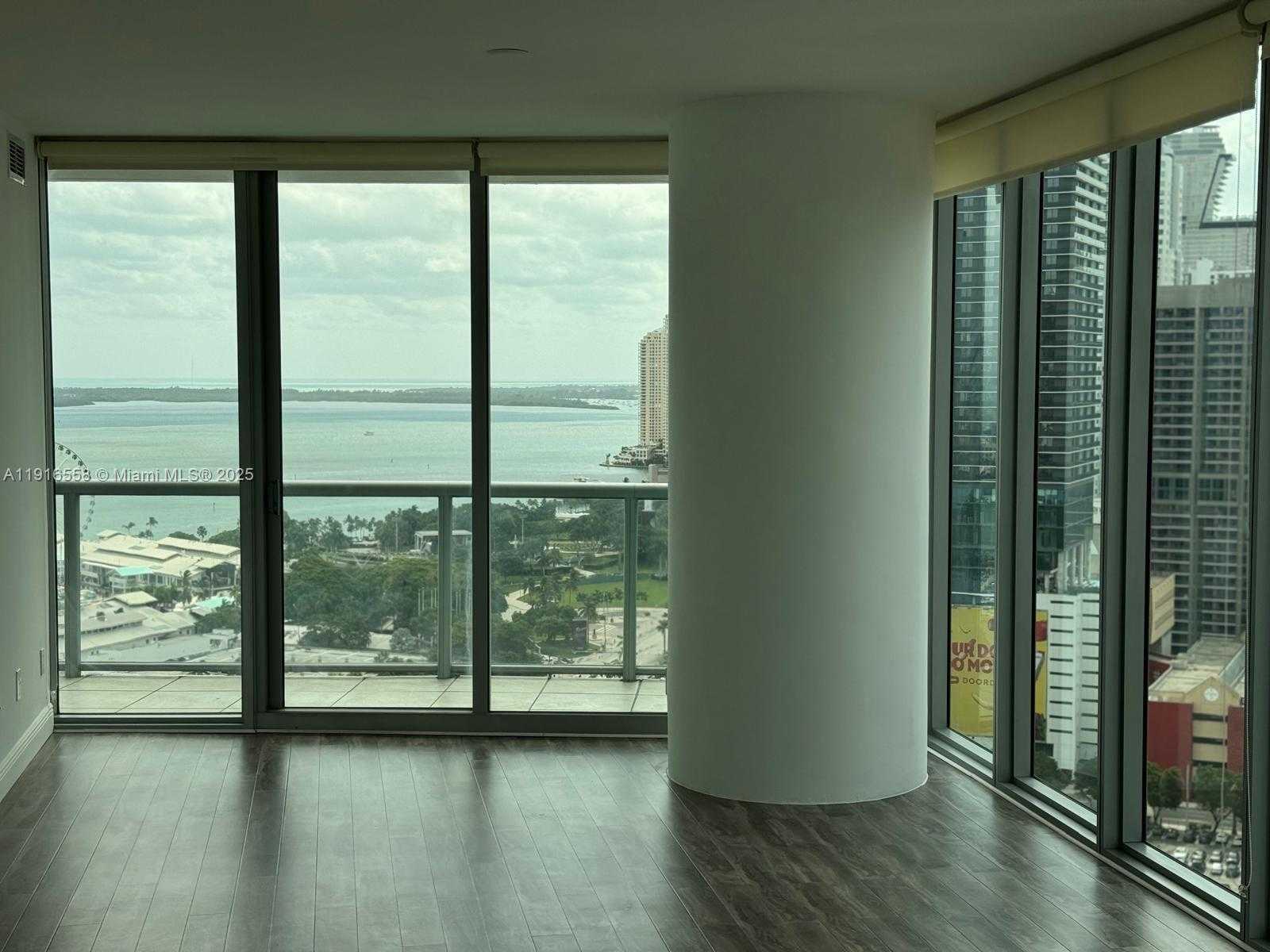 Small Image of 888 BISCAYNE BLVD #2801, Miami Number 6