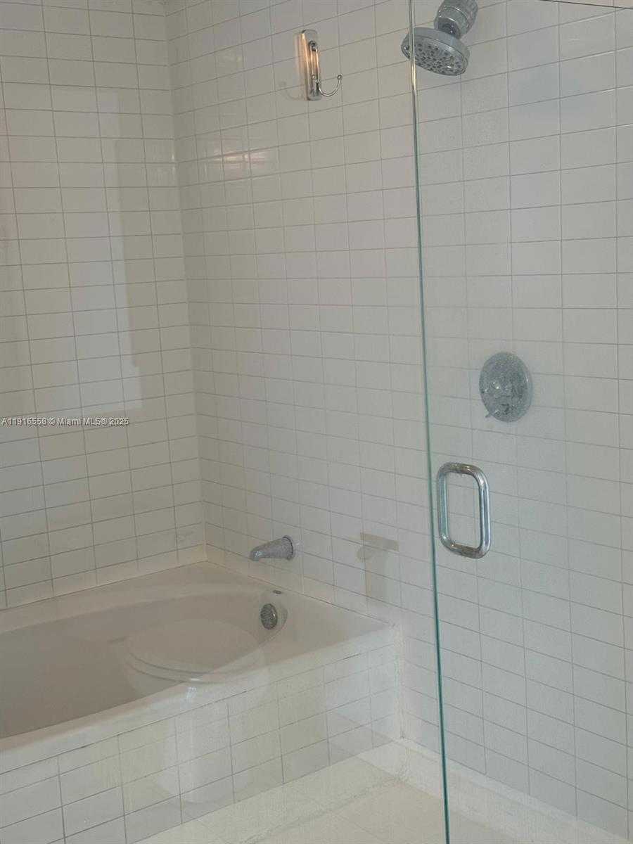 Small Image of 888 BISCAYNE BLVD #2801, Miami Number 9