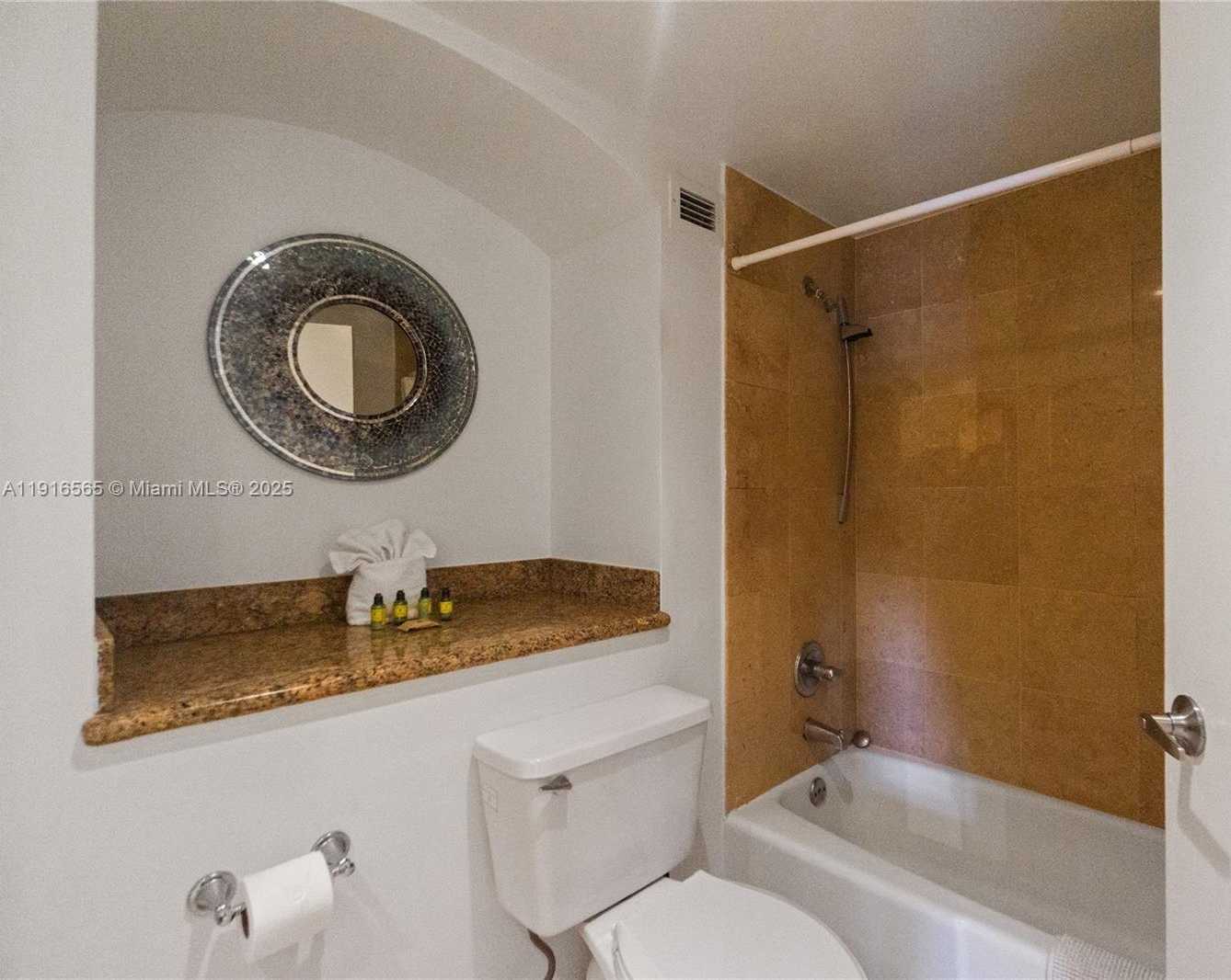 Small Image of 100 LINCOLN RD #847, Miami Beach Number 16