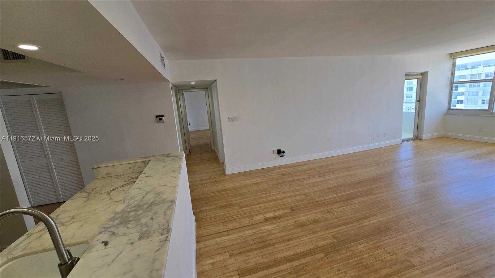 Small Image of 5600 COLLINS AVE #17T, Miami Beach Number 12