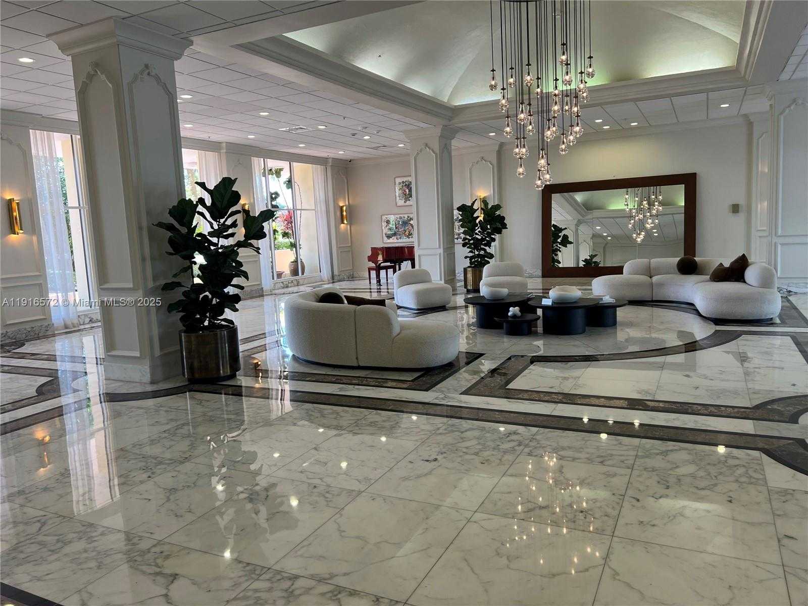 Small Image of 5600 COLLINS AVE #17T, Miami Beach Number 41