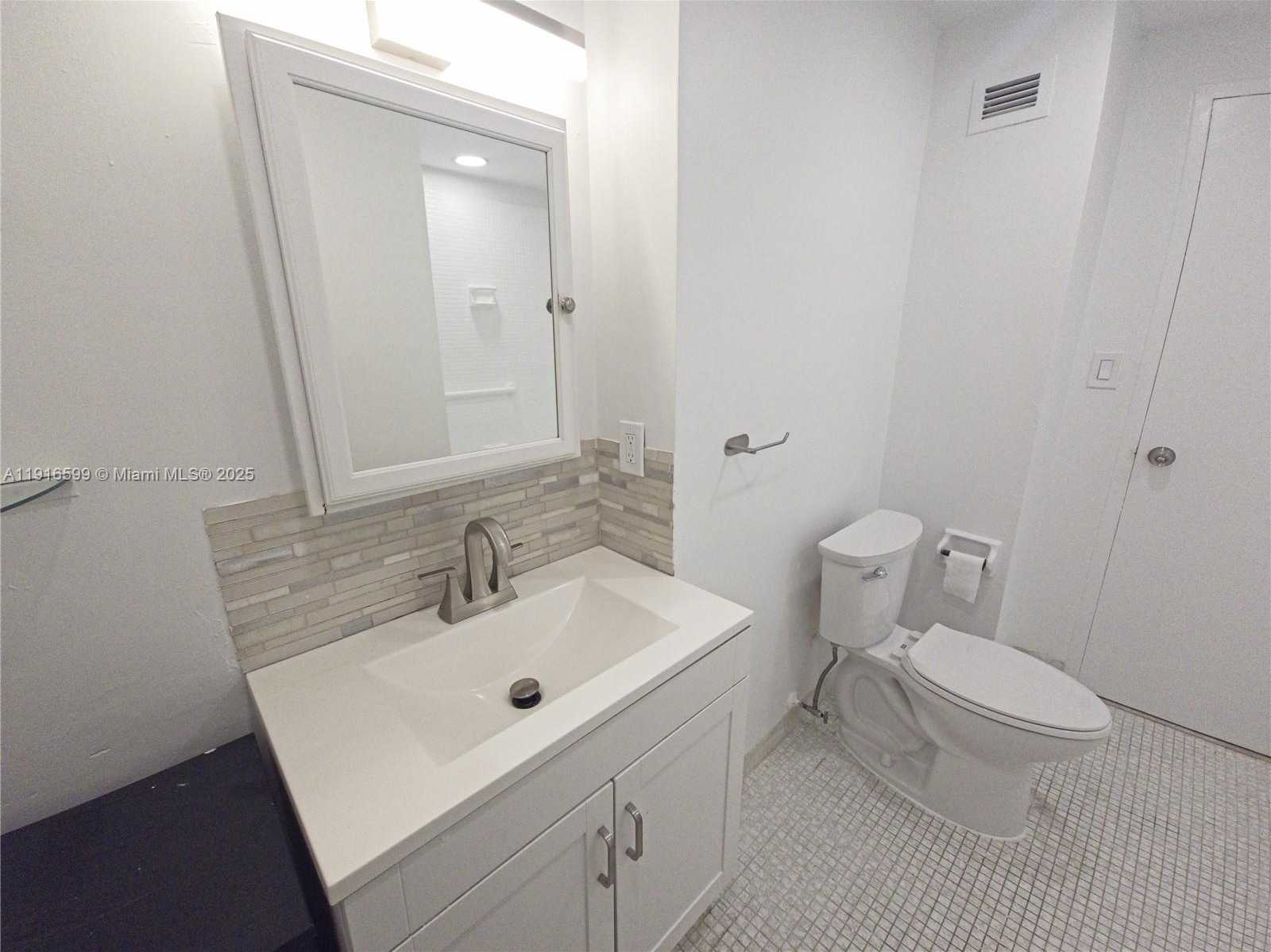 Small Image of 800 WEST AVE #528, Miami Beach Number 18