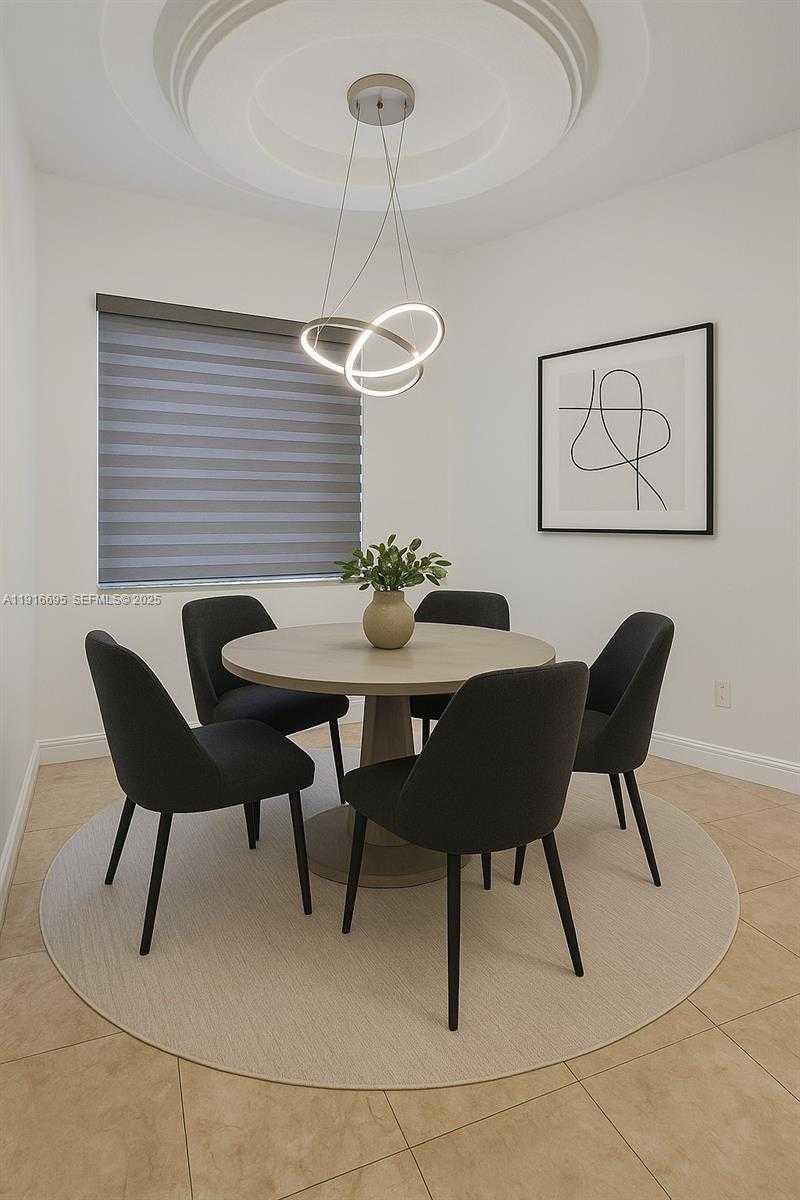 Small Image of 922 WASHINGTON ST, Hollywood Number 16