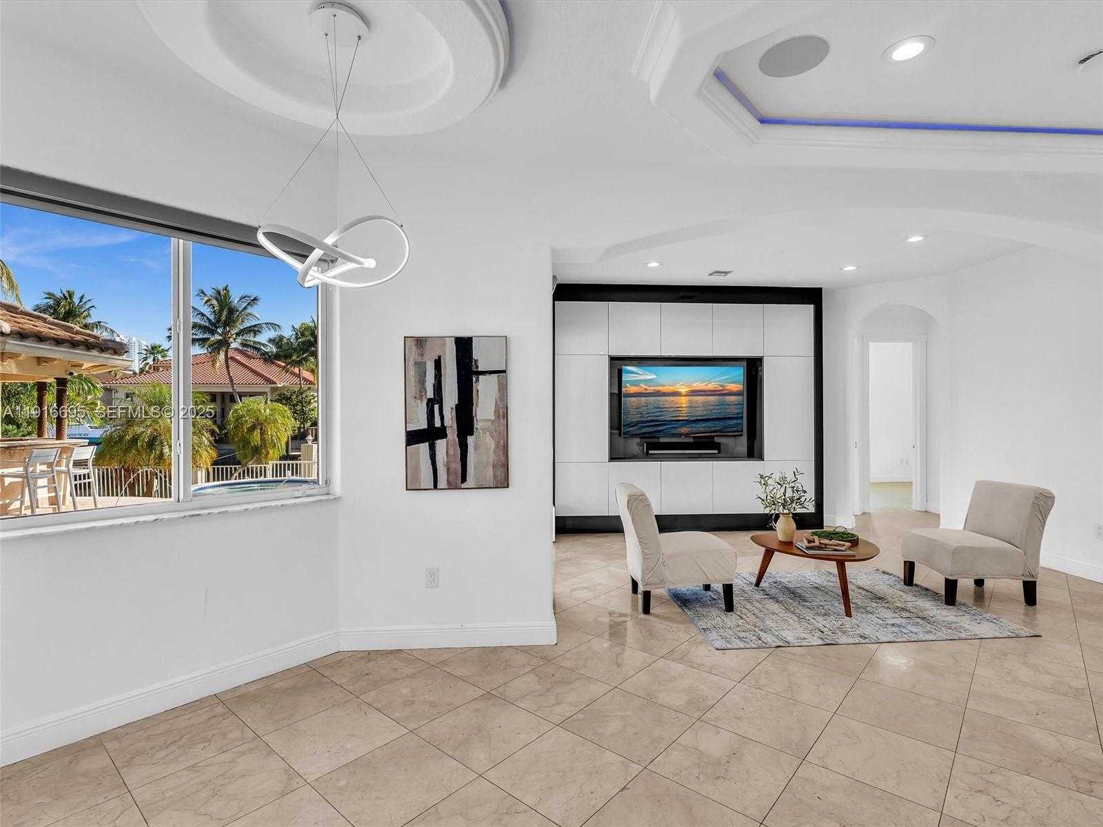 Small Image of 922 WASHINGTON ST, Hollywood Number 19