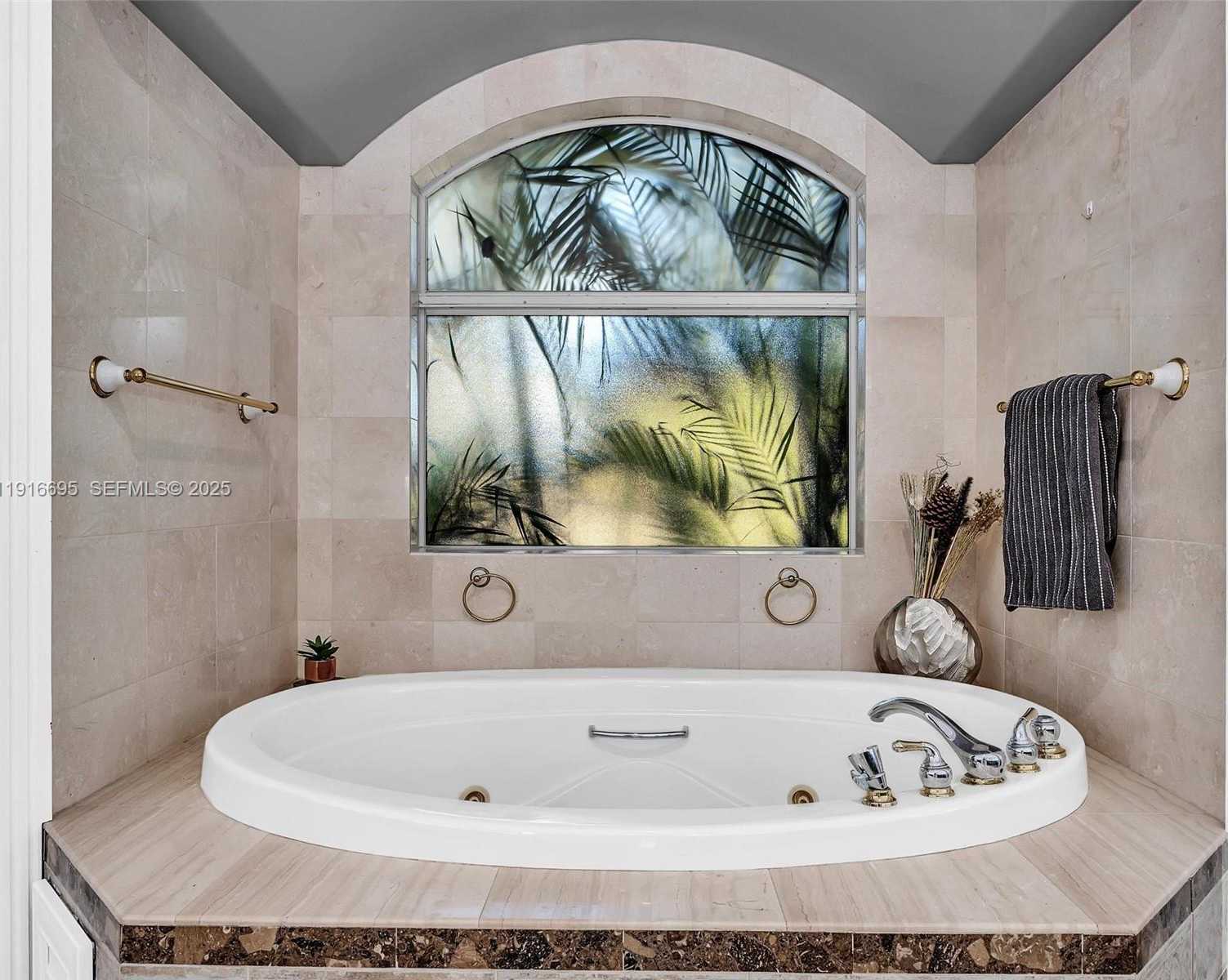 Small Image of 922 WASHINGTON ST, Hollywood Number 29