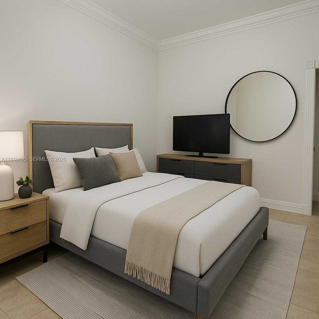 Small Image of 922 WASHINGTON ST, Hollywood Number 35