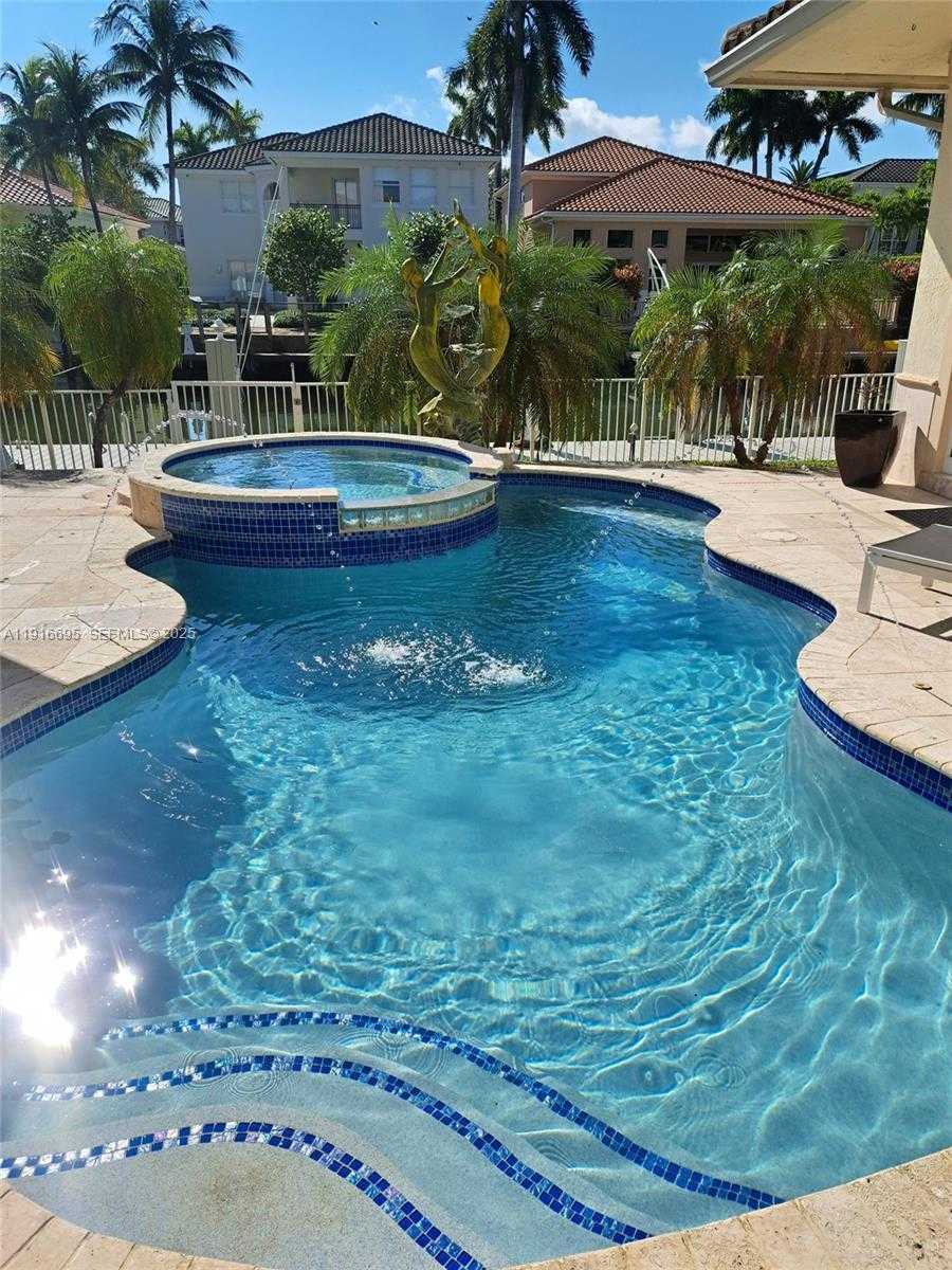 Small Image of 922 WASHINGTON ST, Hollywood Number 44