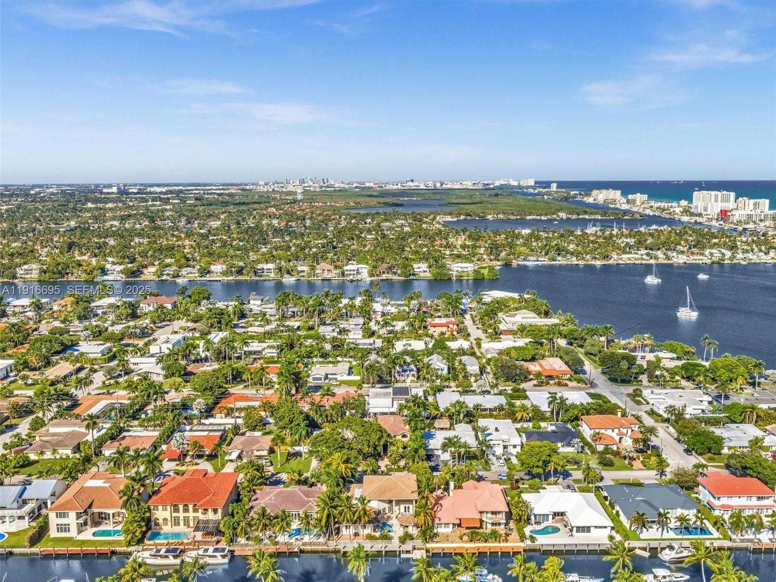 Small Image of 922 WASHINGTON ST, Hollywood Number 50