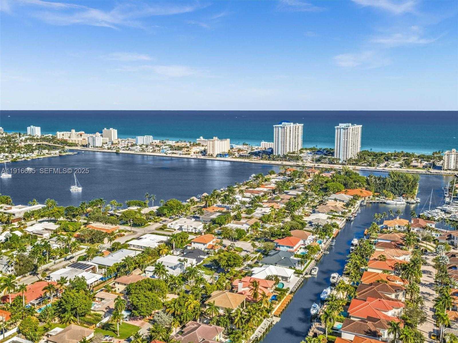 Small Image of 922 WASHINGTON ST, Hollywood Number 51