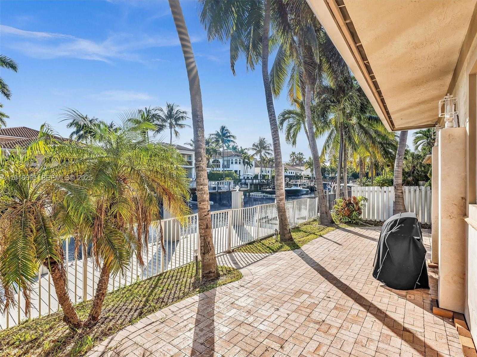 Small Image of 922 WASHINGTON ST, Hollywood Number 54