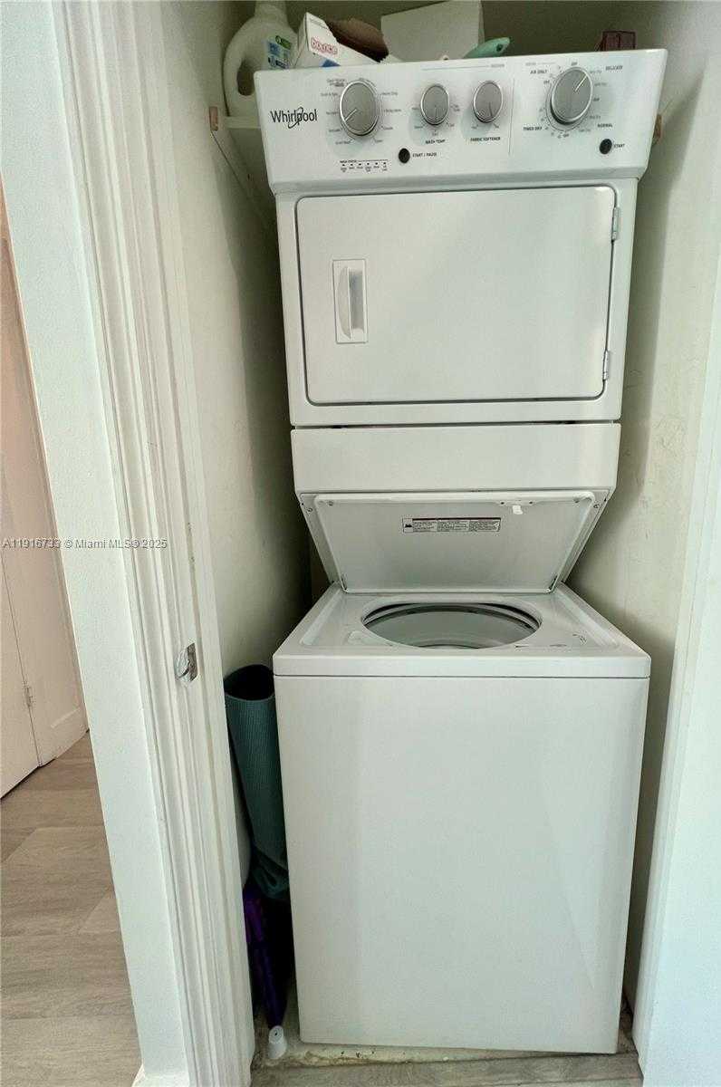 Small Image of 55 SOUTH EAST 6TH ST #2608, Miami Number 21