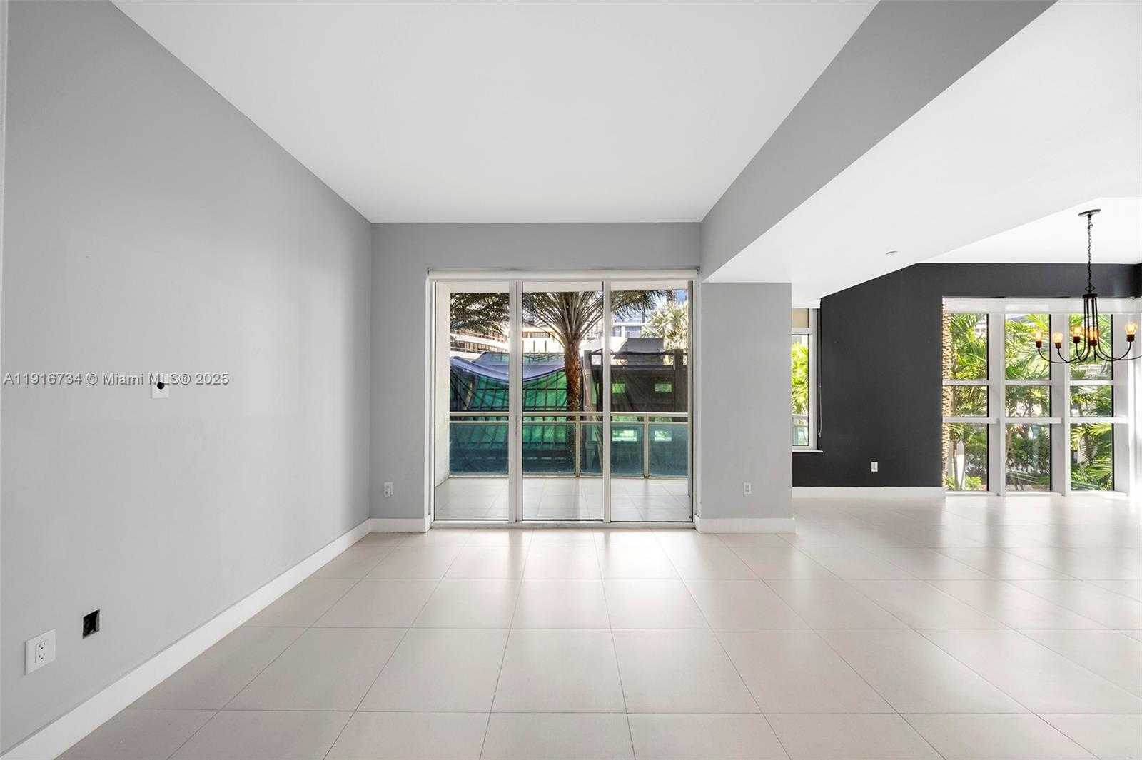 Small Image of 950 BRICKELL BAY DR #200, Miami Number 13