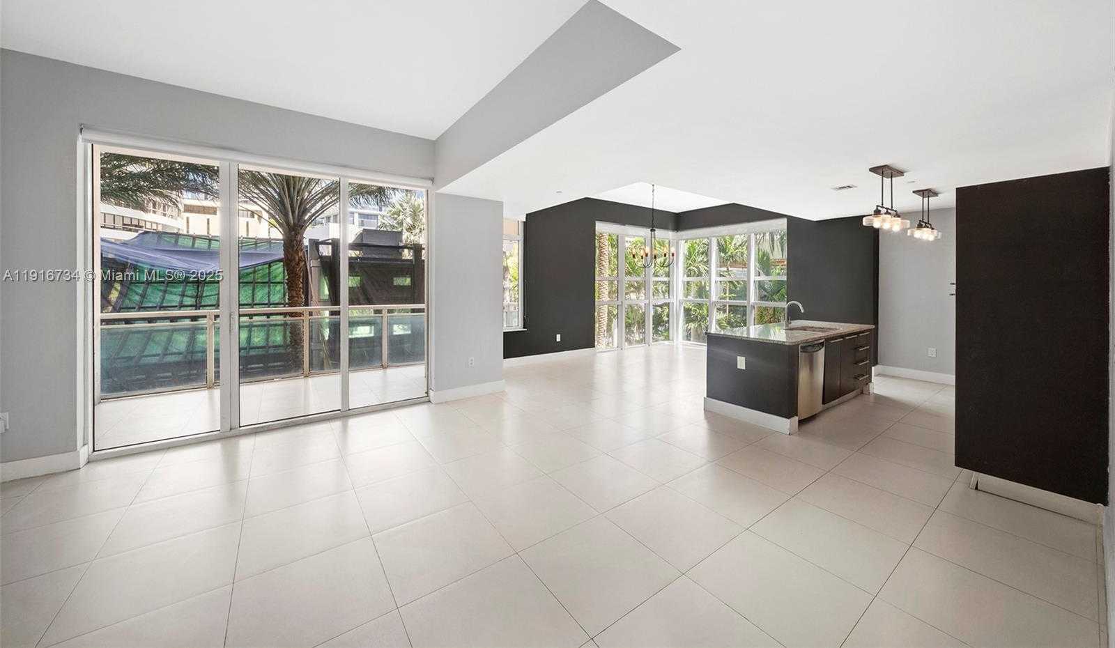 Small Image of 950 BRICKELL BAY DR #200, Miami Number 14