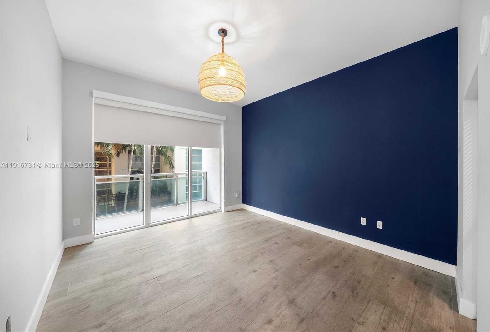 Small Image of 950 BRICKELL BAY DR #200, Miami Number 18