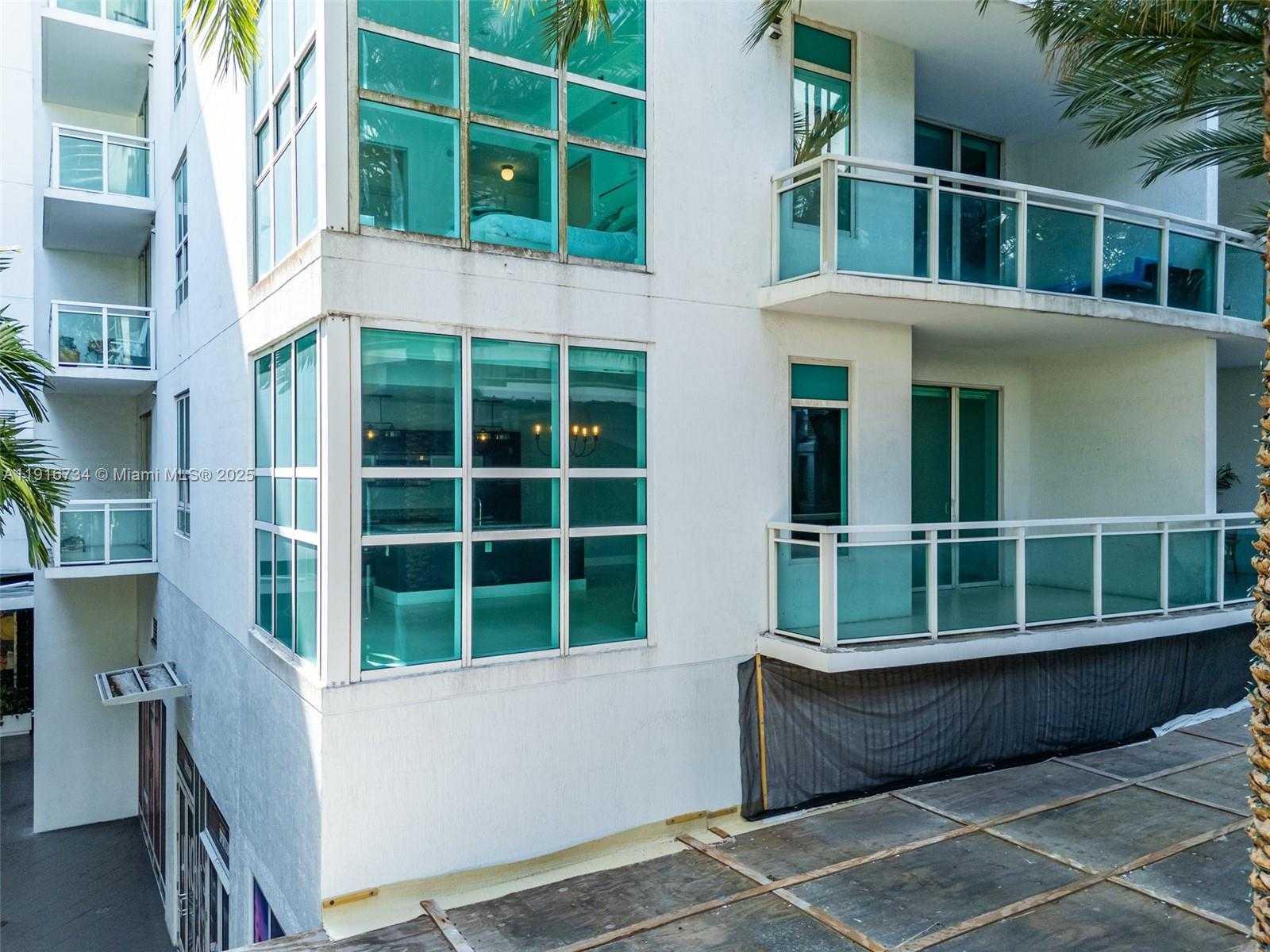 Small Image of 950 BRICKELL BAY DR #200, Miami Number 36