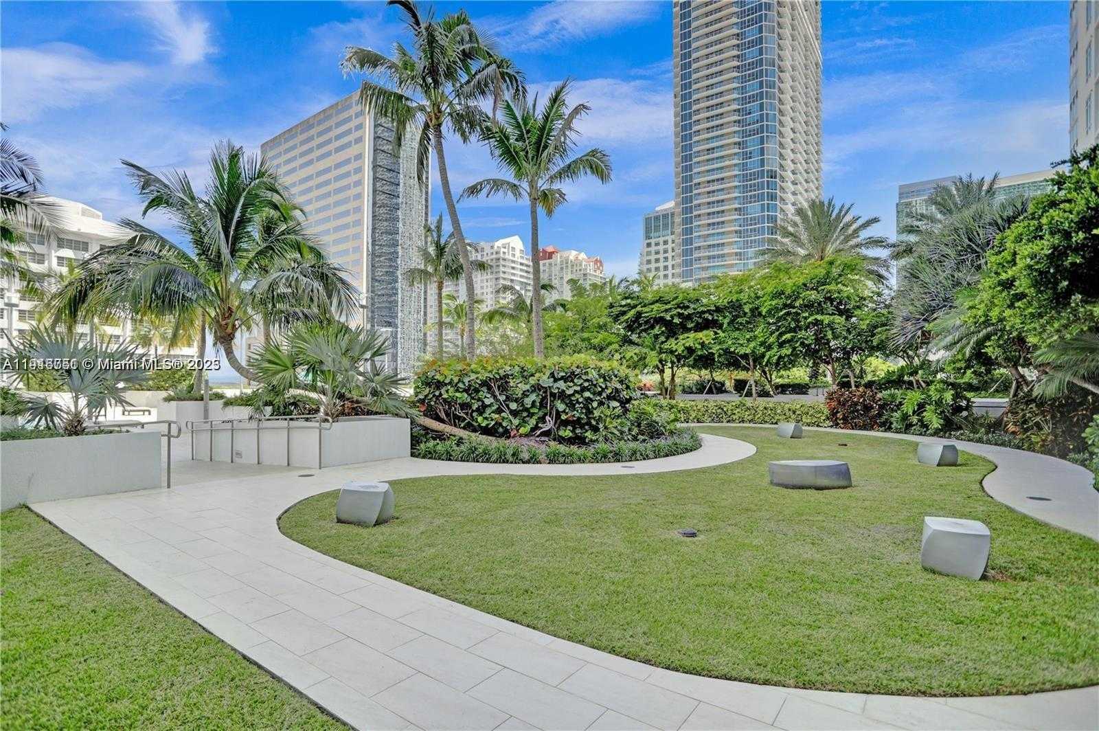 Small Image of 950 BRICKELL BAY DR #1103, Miami Number 22