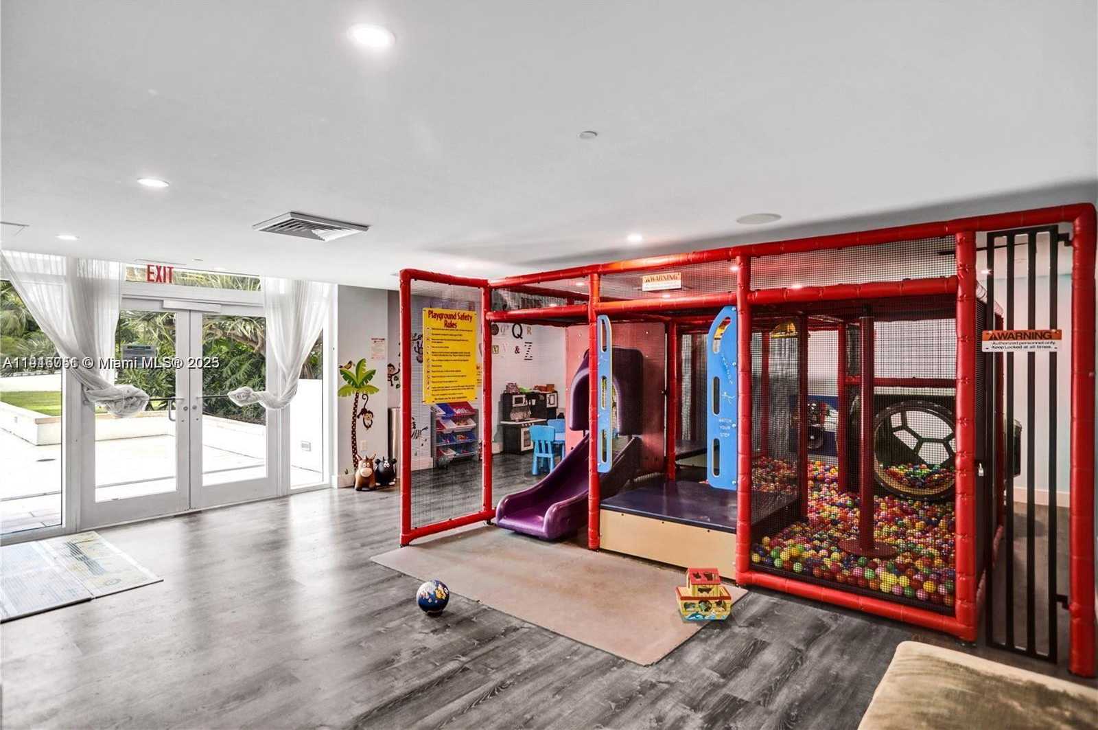 Small Image of 950 BRICKELL BAY DR #1103, Miami Number 34