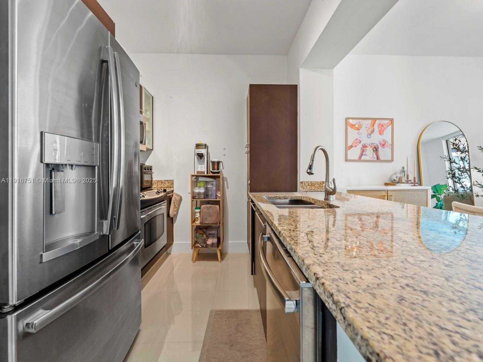 Small Image of 950 BRICKELL BAY DR #1103, Miami Number 6