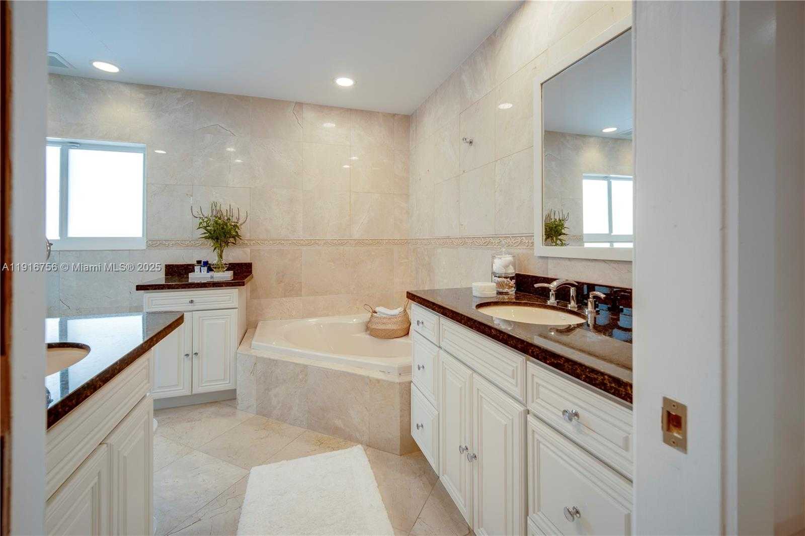 Small Image of 11905 SOUTH WEST 67TH AVE, Pinecrest Number 29