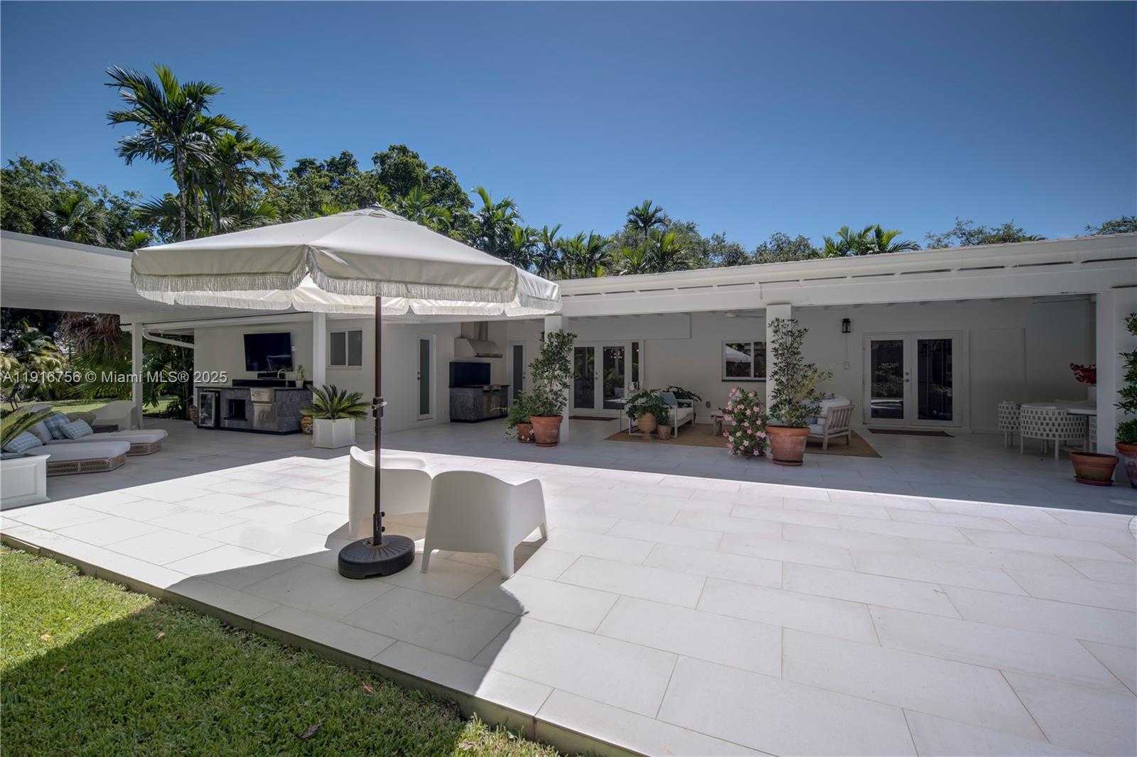 Small Image of 11905 SOUTH WEST 67TH AVE, Pinecrest Number 7