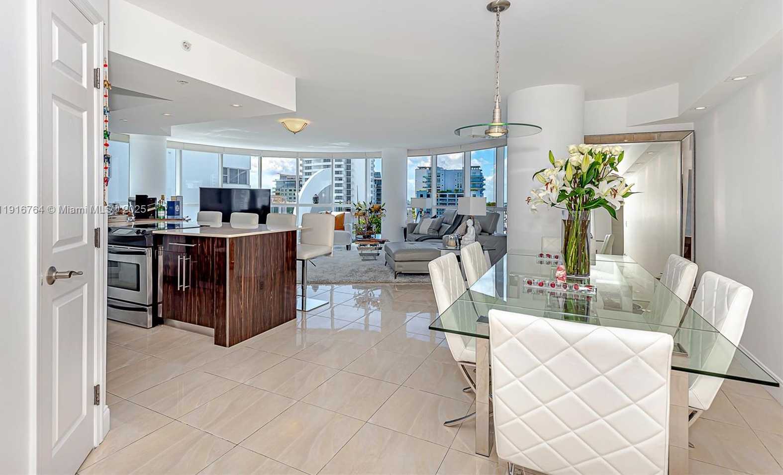 Small Image of 6301 COLLINS AVE #805, Miami Beach Number 12