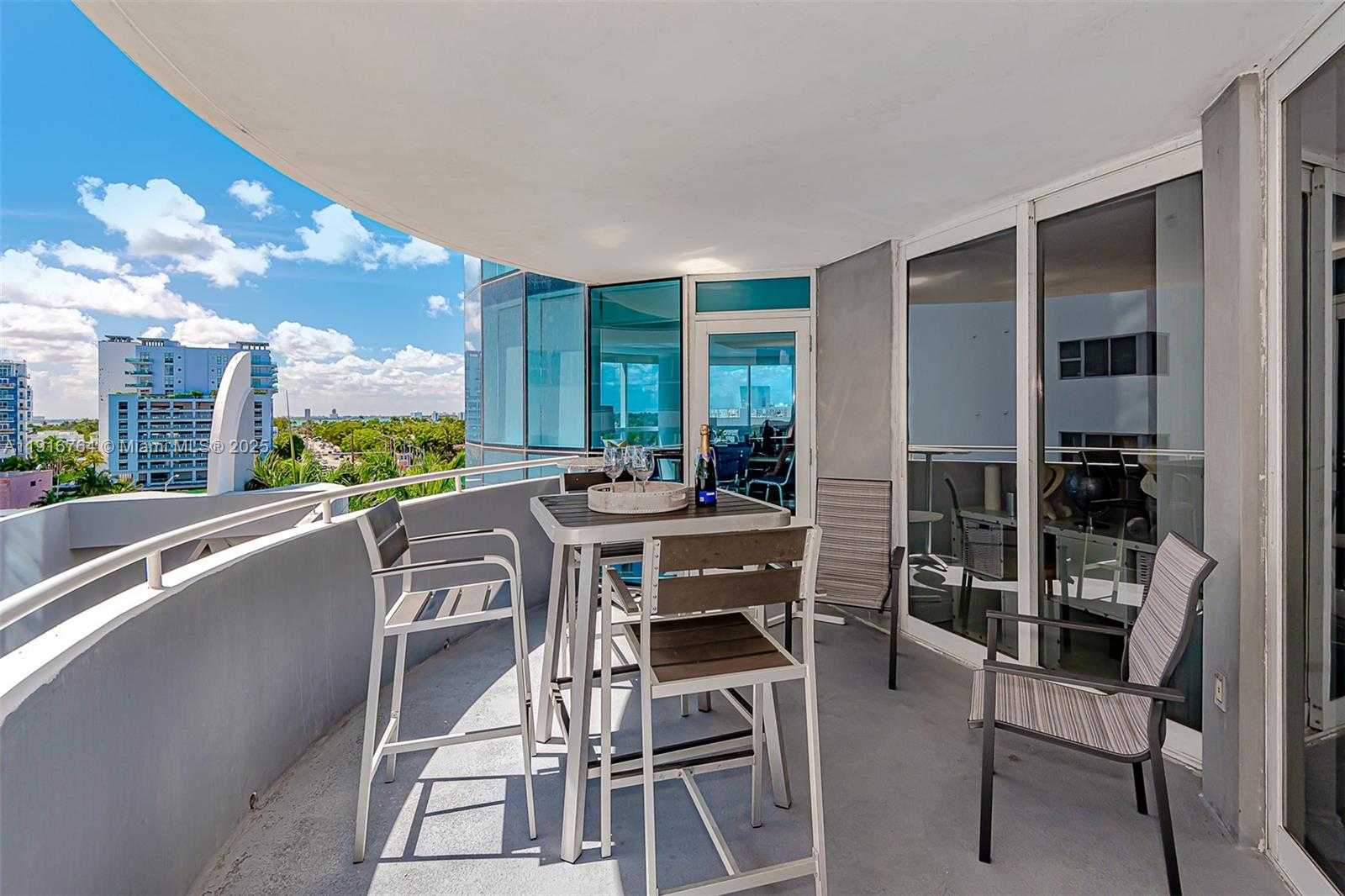 Small Image of 6301 COLLINS AVE #805, Miami Beach Number 25