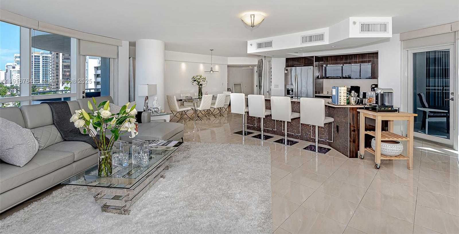 Small Image of 6301 COLLINS AVE #805, Miami Beach Number 6