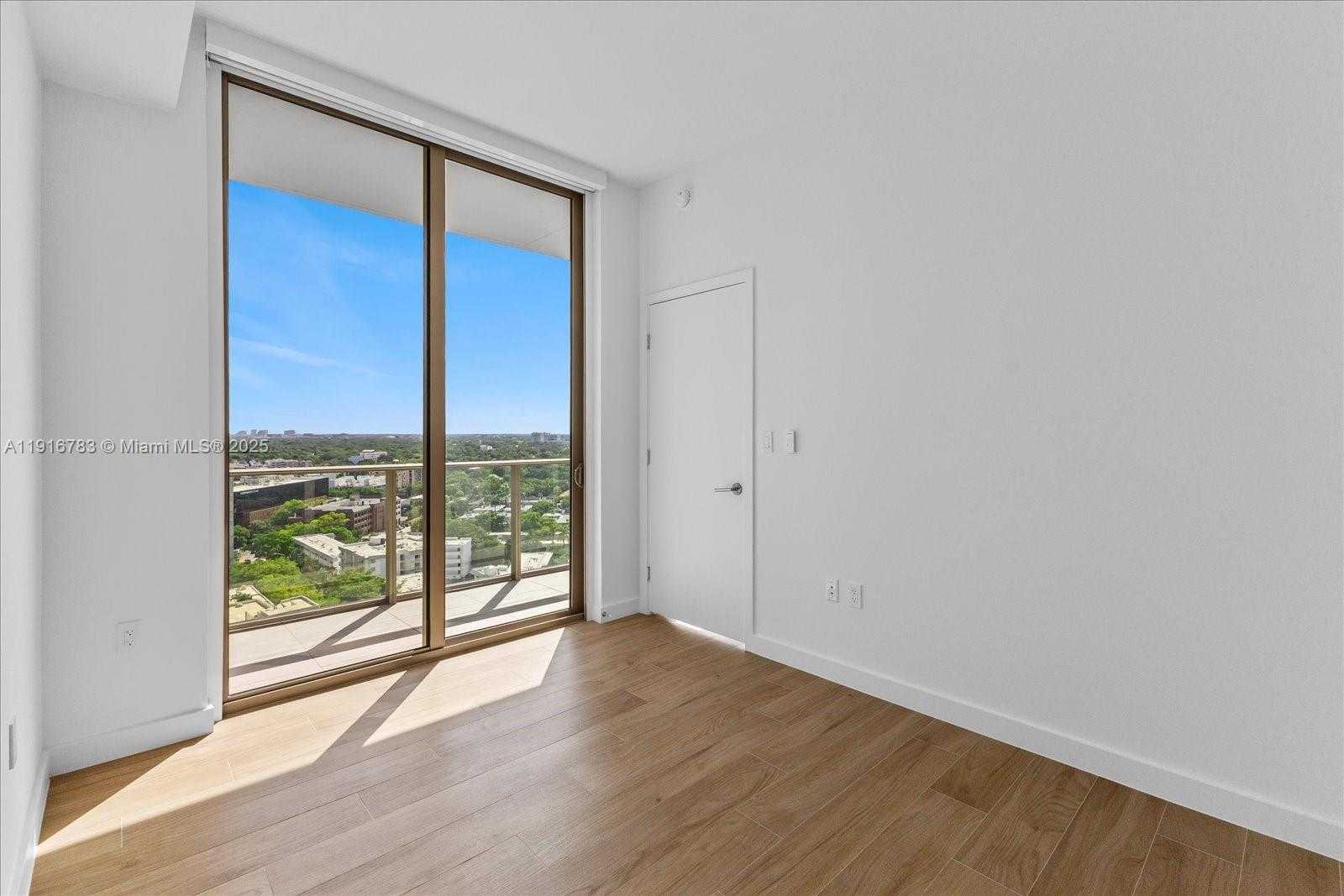 Small Image of 2678 TIGERTAIL AVE #1605, Miami Number 11