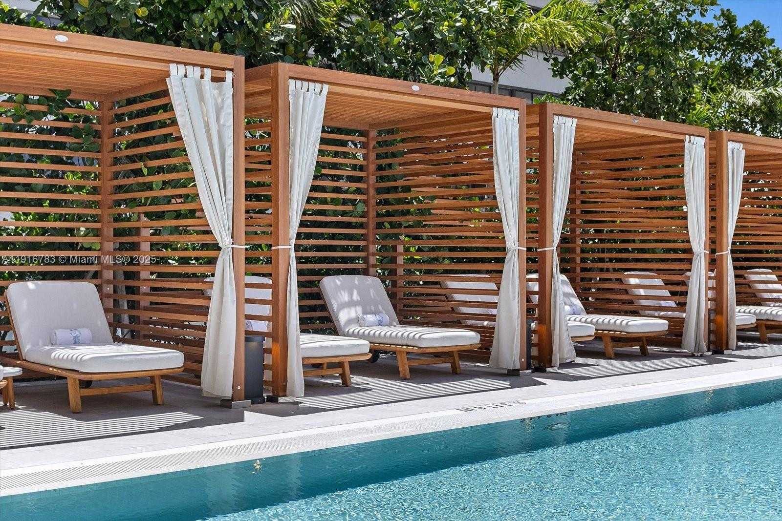 Small Image of 2678 TIGERTAIL AVE #1605, Miami Number 14