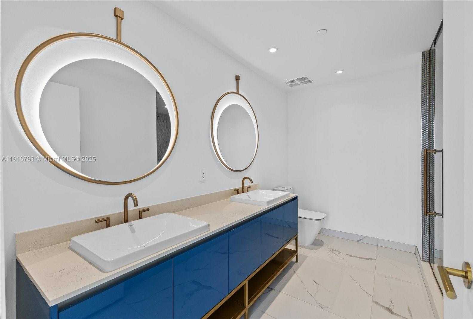 Small Image of 2678 TIGERTAIL AVE #1605, Miami Number 9