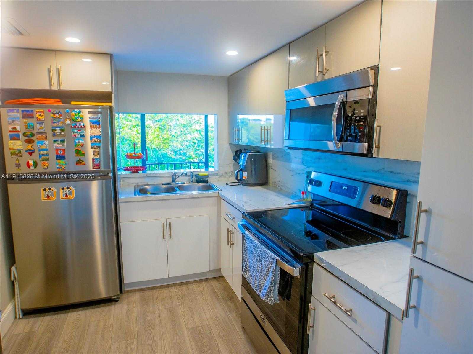 Small Image of 9400 WEST FLAGLER ST #313, Miami Number 12